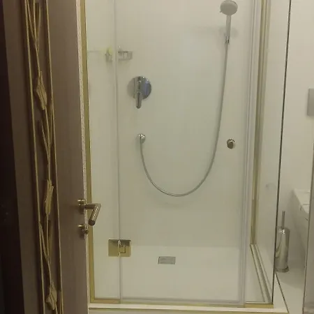 Szálloda Mb Deluxe 4*