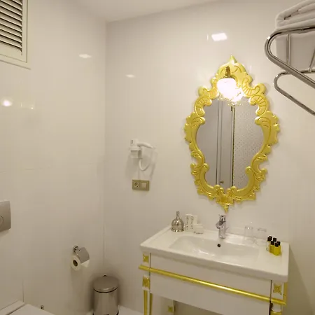 Hotel Mb Deluxe 4*