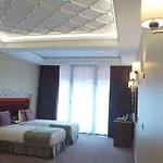 Hotell Mb Deluxe
