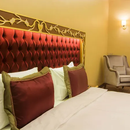 Hotel Mb Deluxe